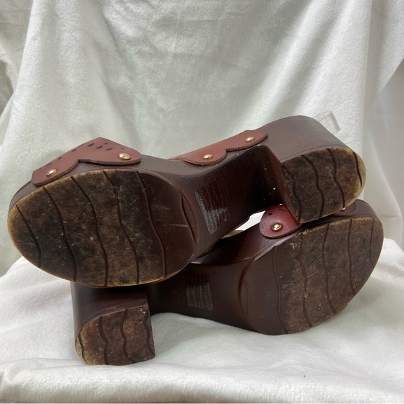 XOXO leather laser cutout chunky heeled sandals 6M - Picture 4 of 10